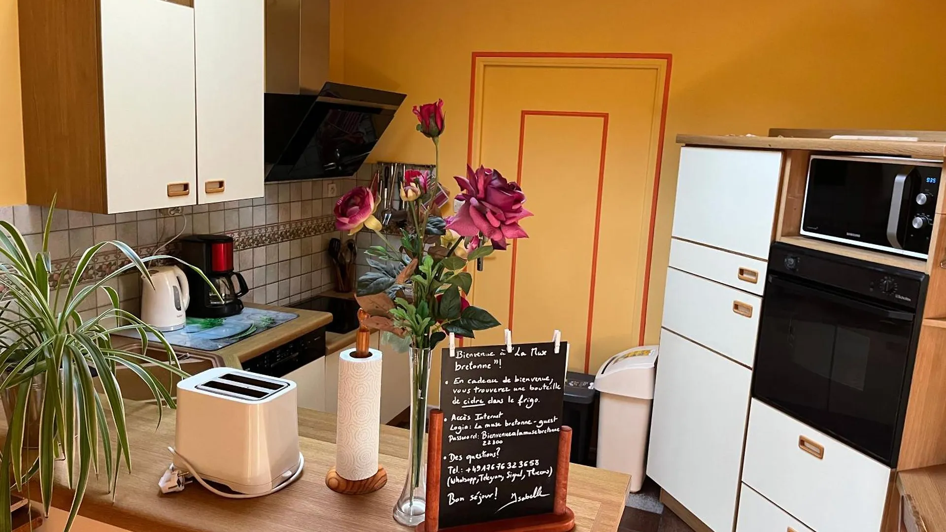 Plaine-HauteLa Muse Bretonne - Bbq - Mac & Wifi - Big Patio With View Of The Garden - Private Parking - Anytime Access公寓 Plaine-Haute